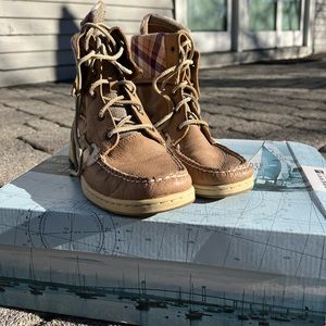 Sperry Ladyfish Linen boat shoe